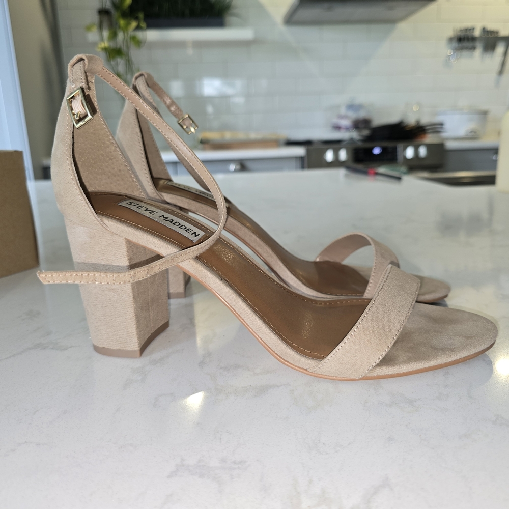 Steve Madden Tan Block Heel Sandals